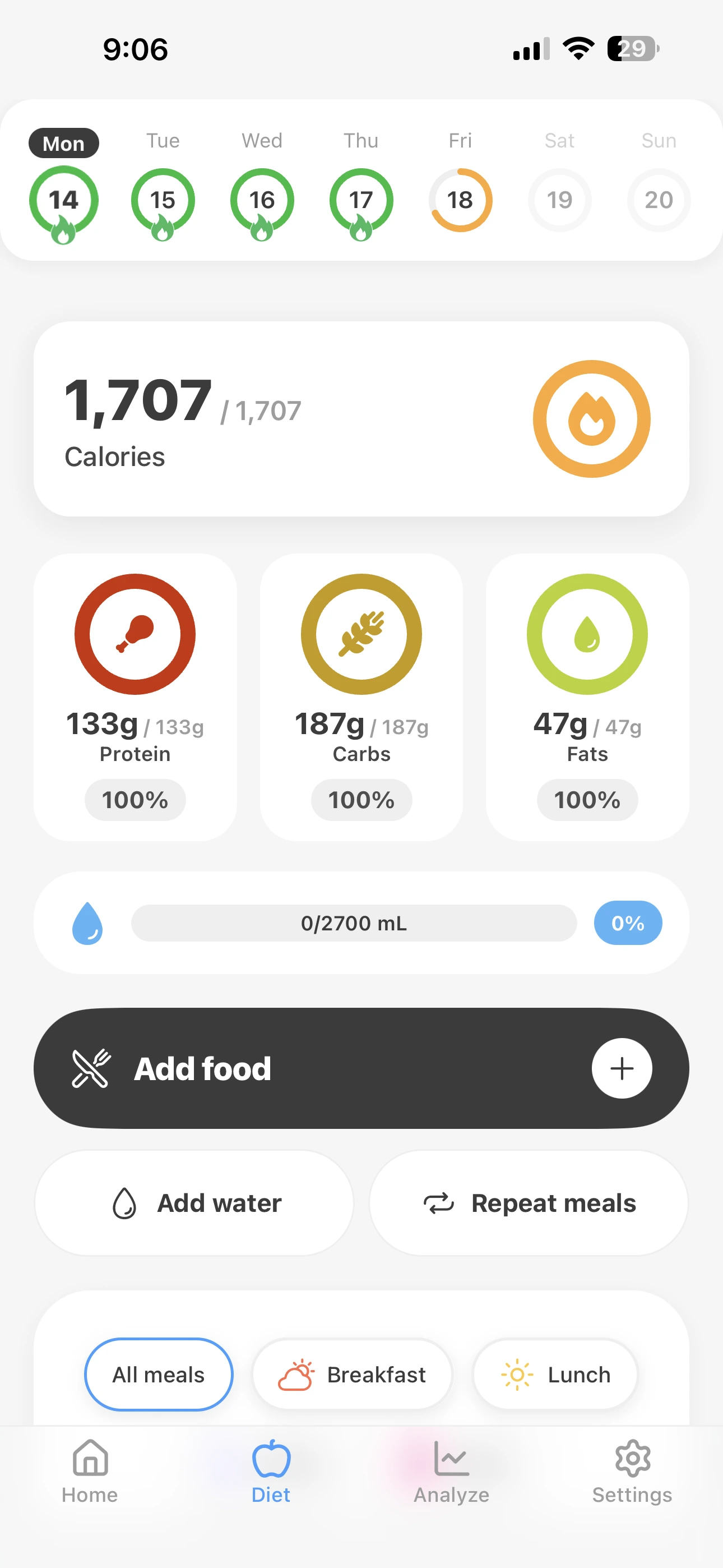 Kilost’s nutrition dashboard shows calories, protein, carbs, and fats.